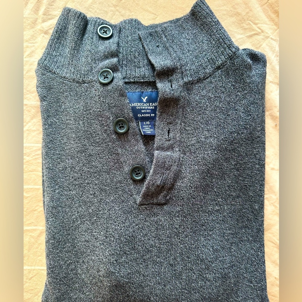 AE 1/4 button down sweater